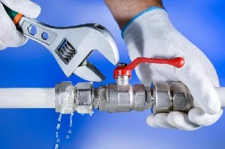 Dépannage de plomberie et équipements sanitaires